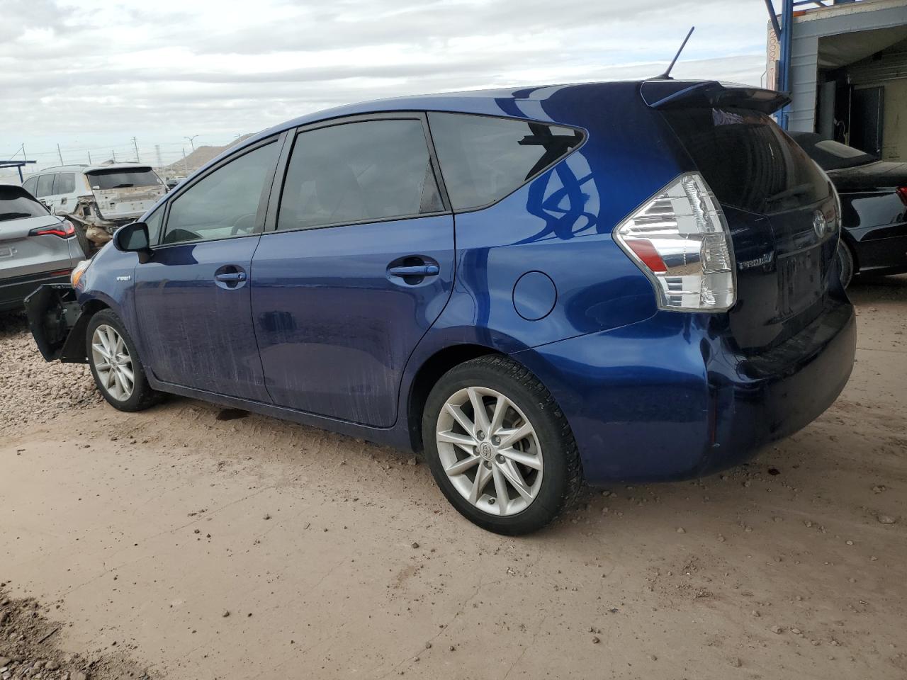 2014 Toyota Prius - Image 2