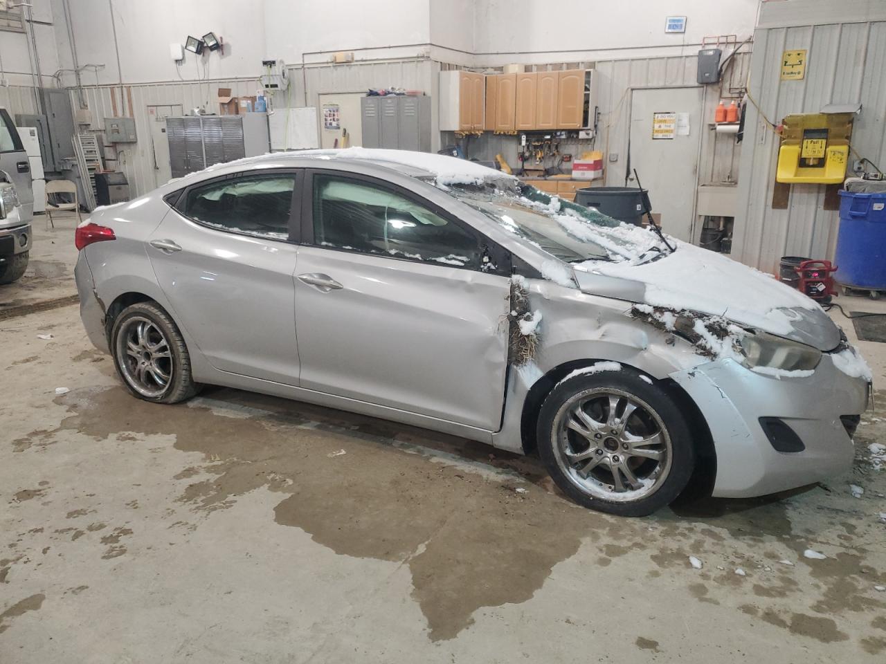 2011 Hyundai Elantra - Image 4