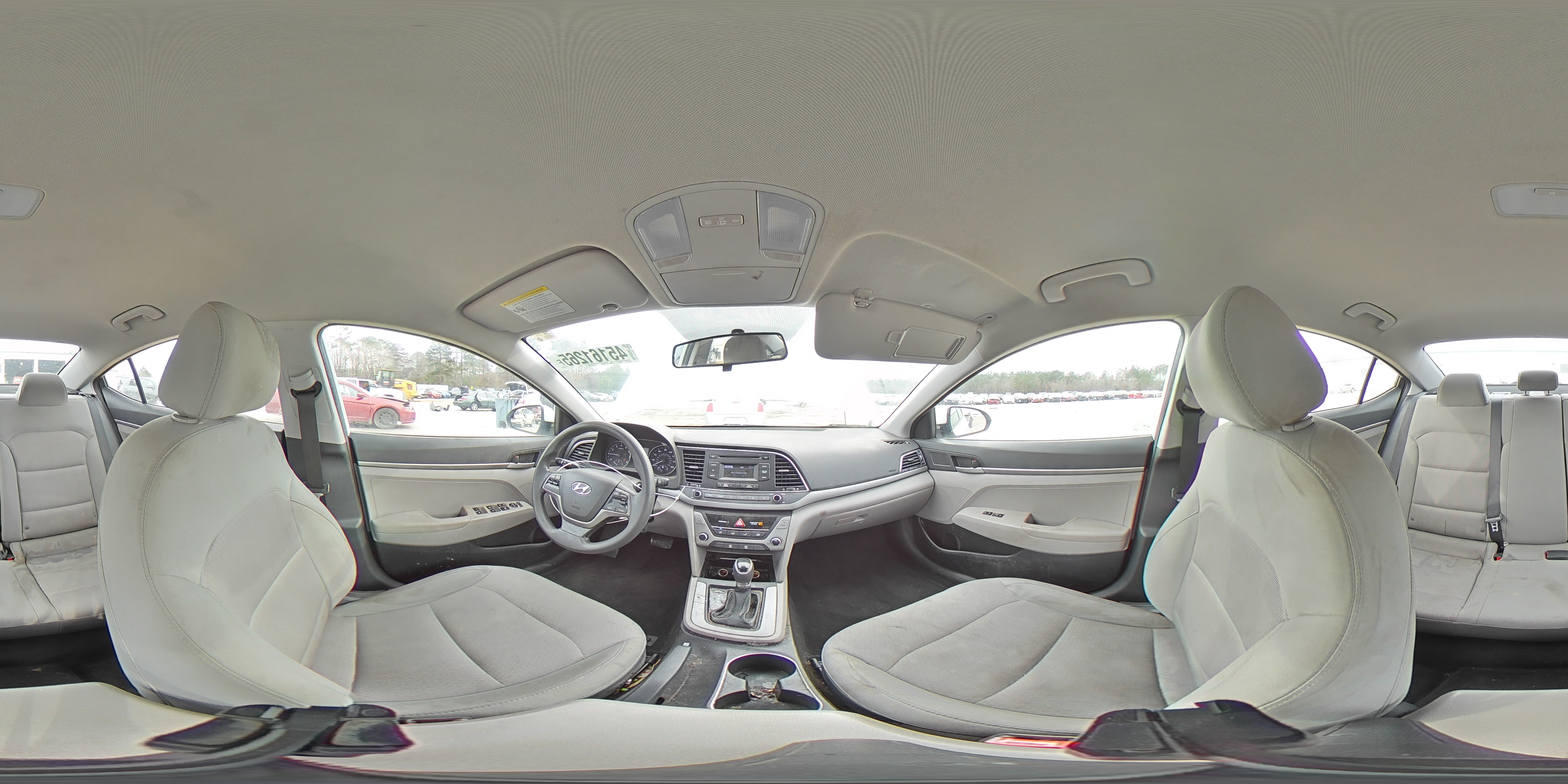2017 Hyundai Elantra - Image 13