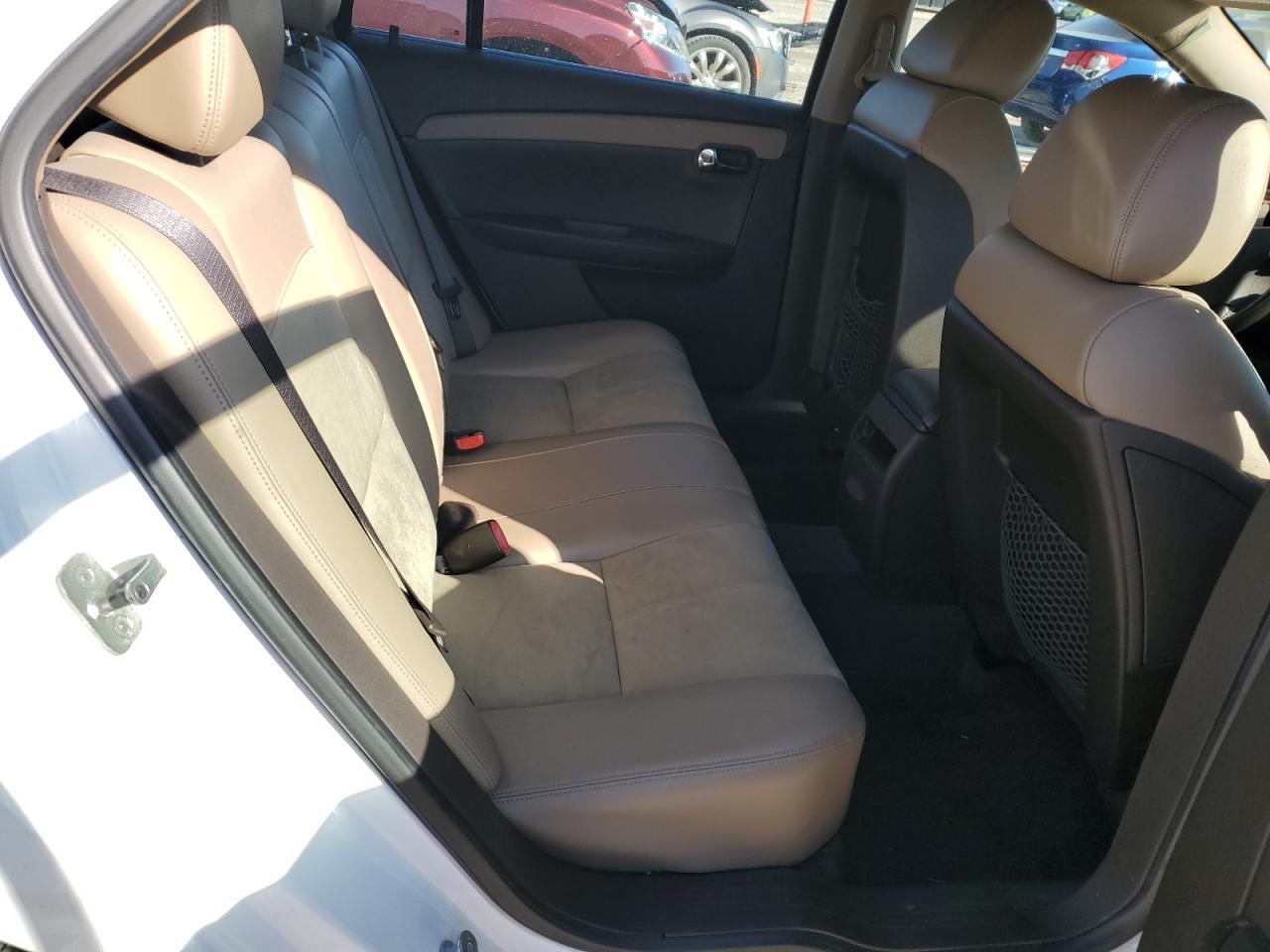2009 Chevrolet Malibu - Image 10
