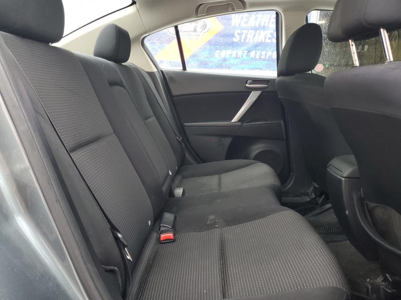 2012 Mazda 3 - Image 10
