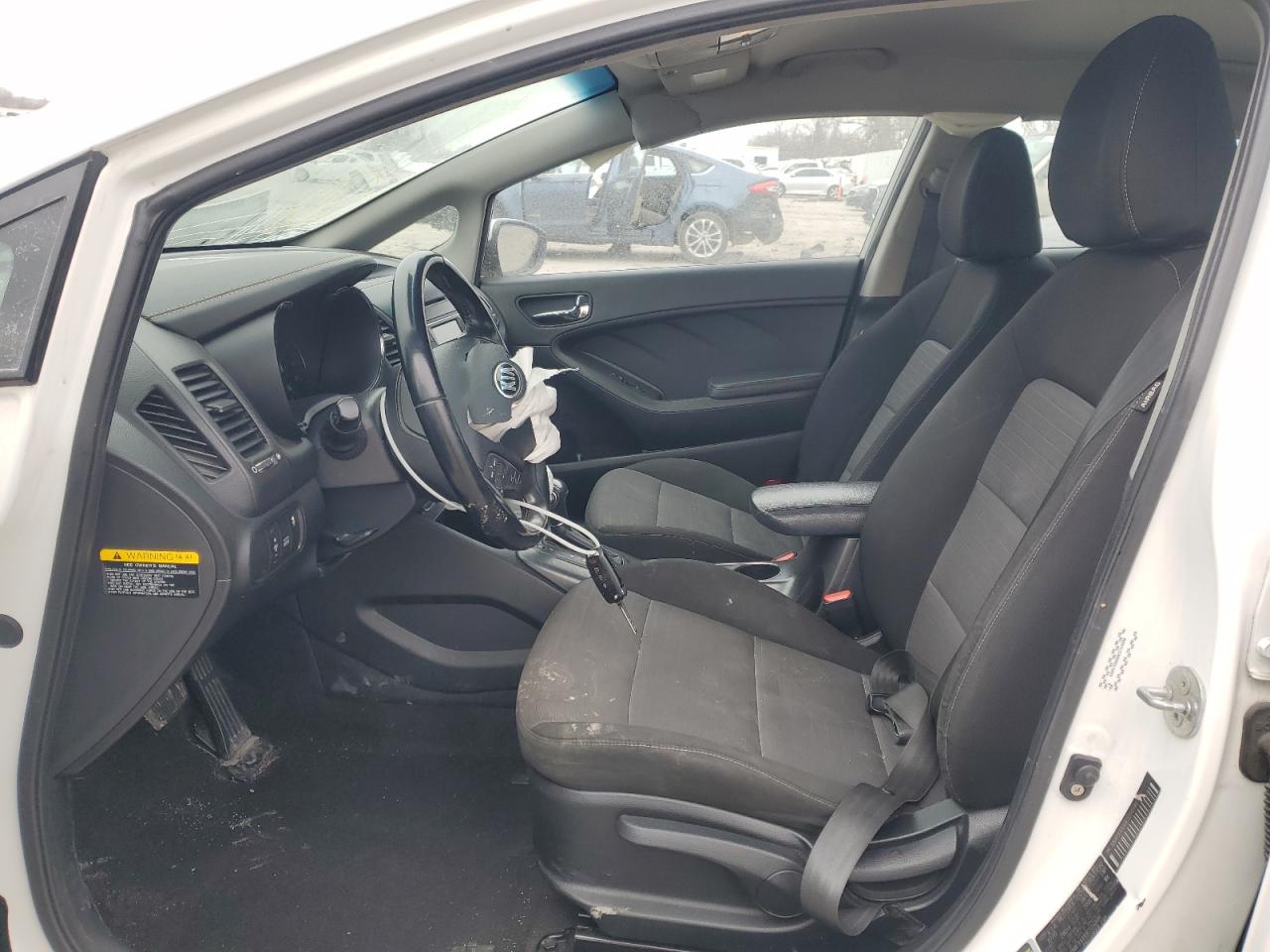 2014 Kia Forte - Image 7
