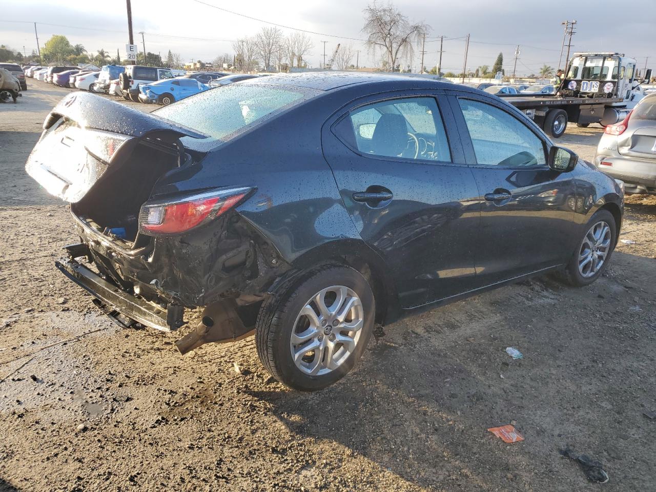 2018 Toyota Yaris - Image 3