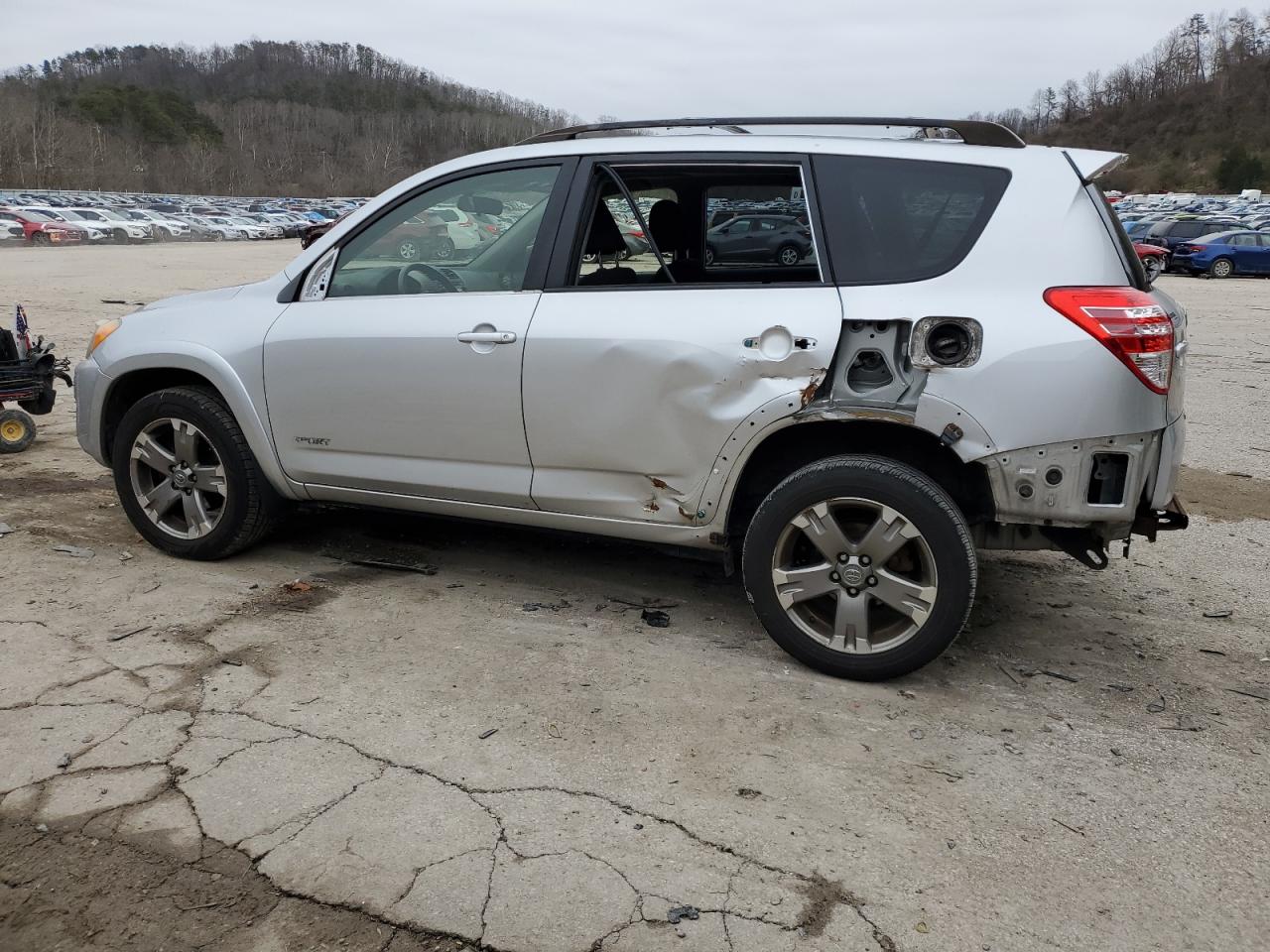 2012 Toyota RAV 4 - Image 2