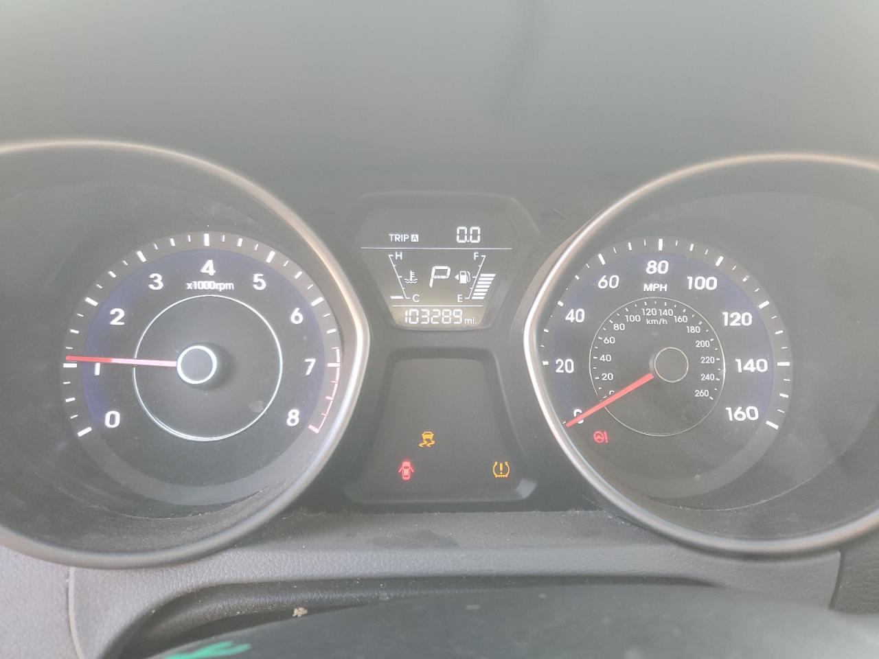 2015 Hyundai Elantra - Image 9