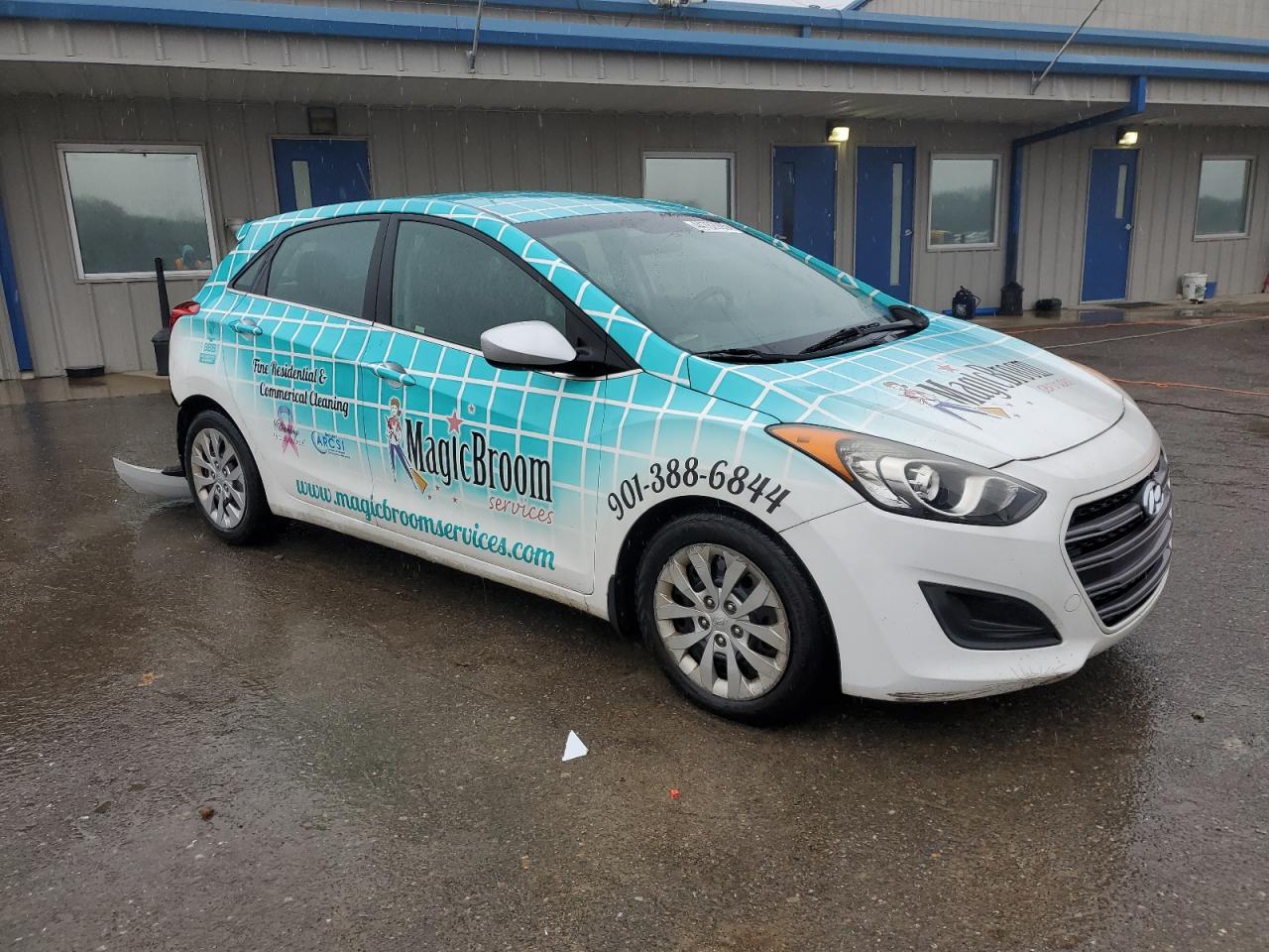 2016 Hyundai Elantra - Image 4