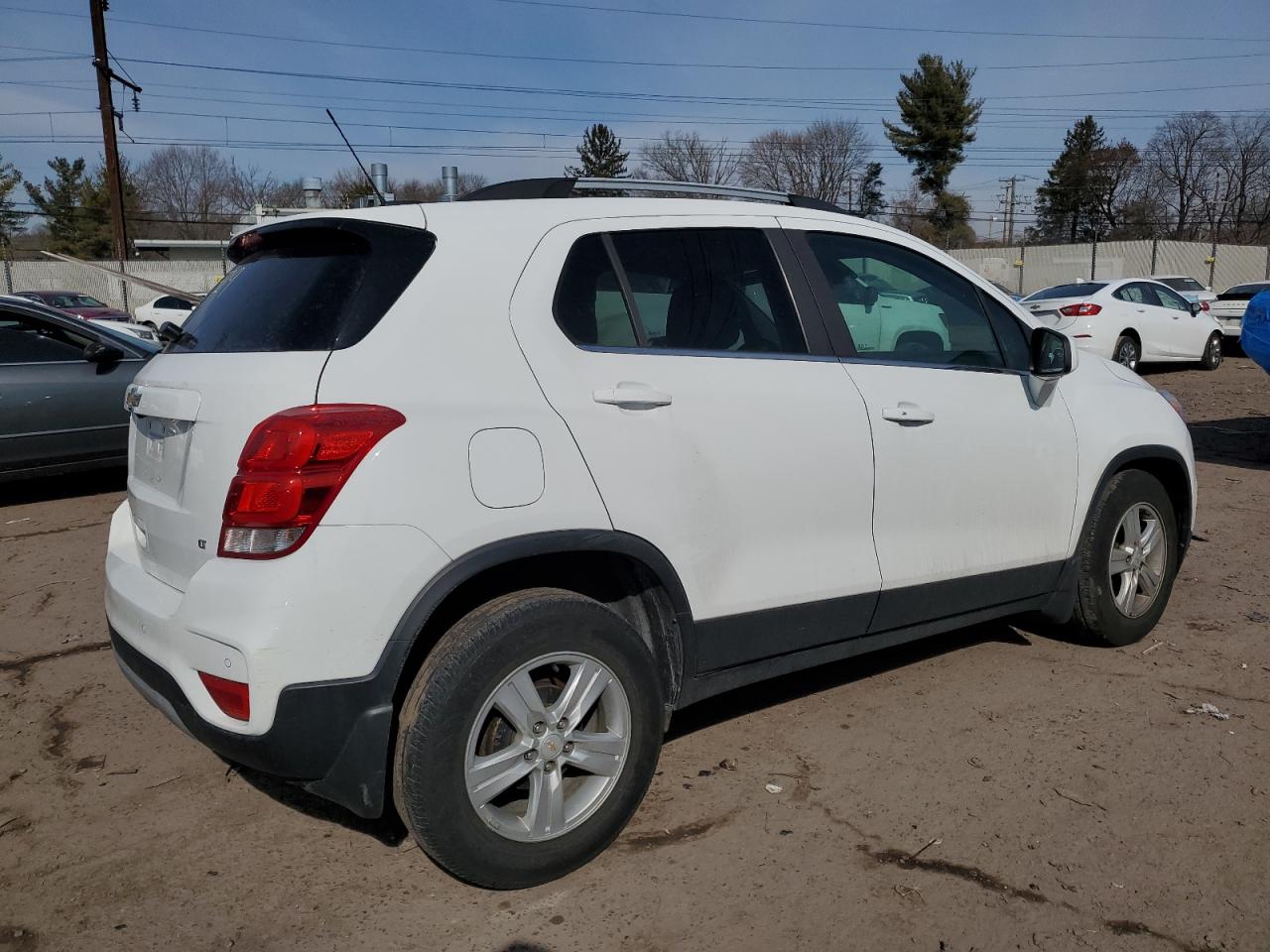 2020 Chevrolet Trax - Image 3