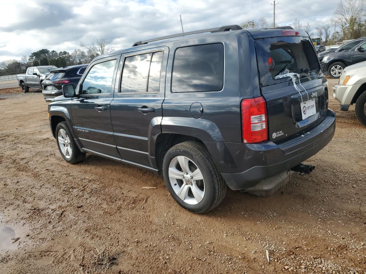 2014 Jeep Liberty (Patriot) - Image 2