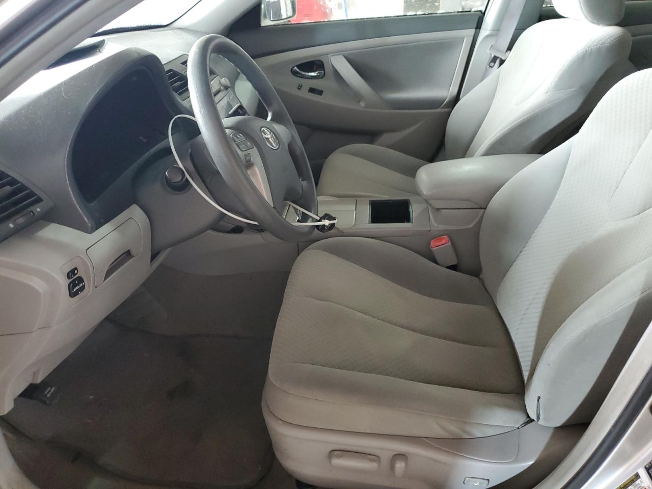 2009 Toyota Camry - Image 7