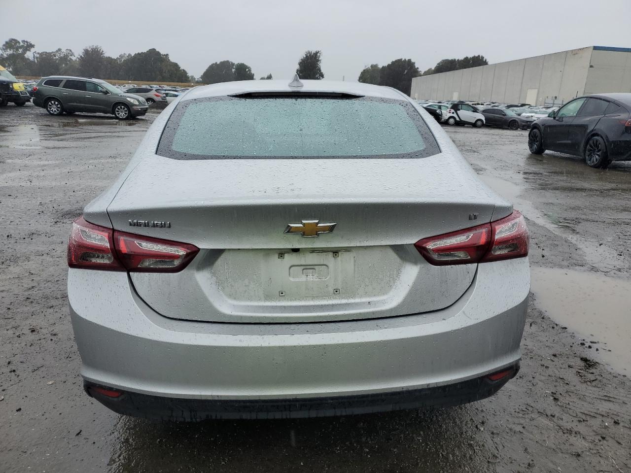 2022 Chevrolet Malibu - Image 6