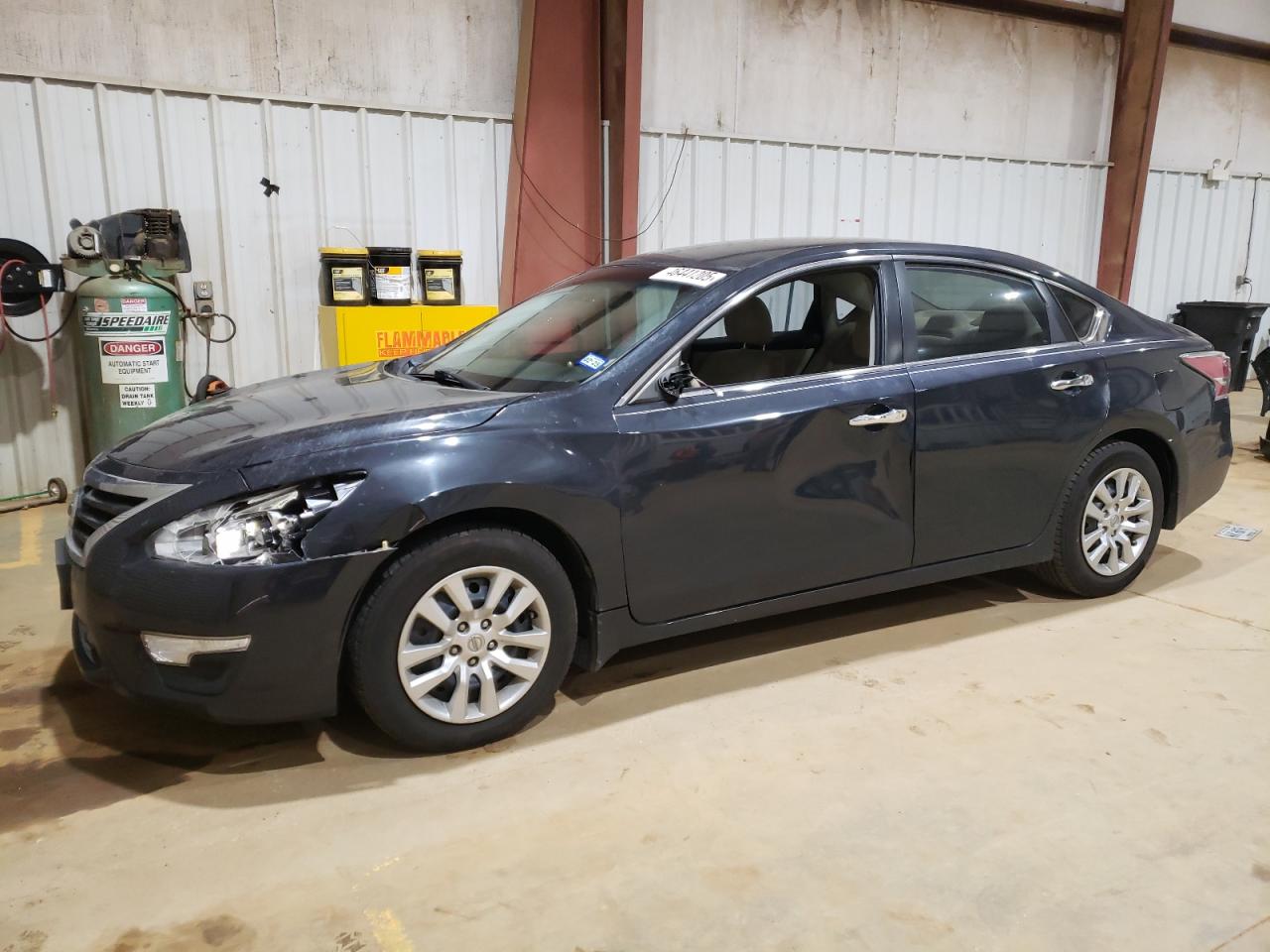 2015 Nissan Altima - Image 1