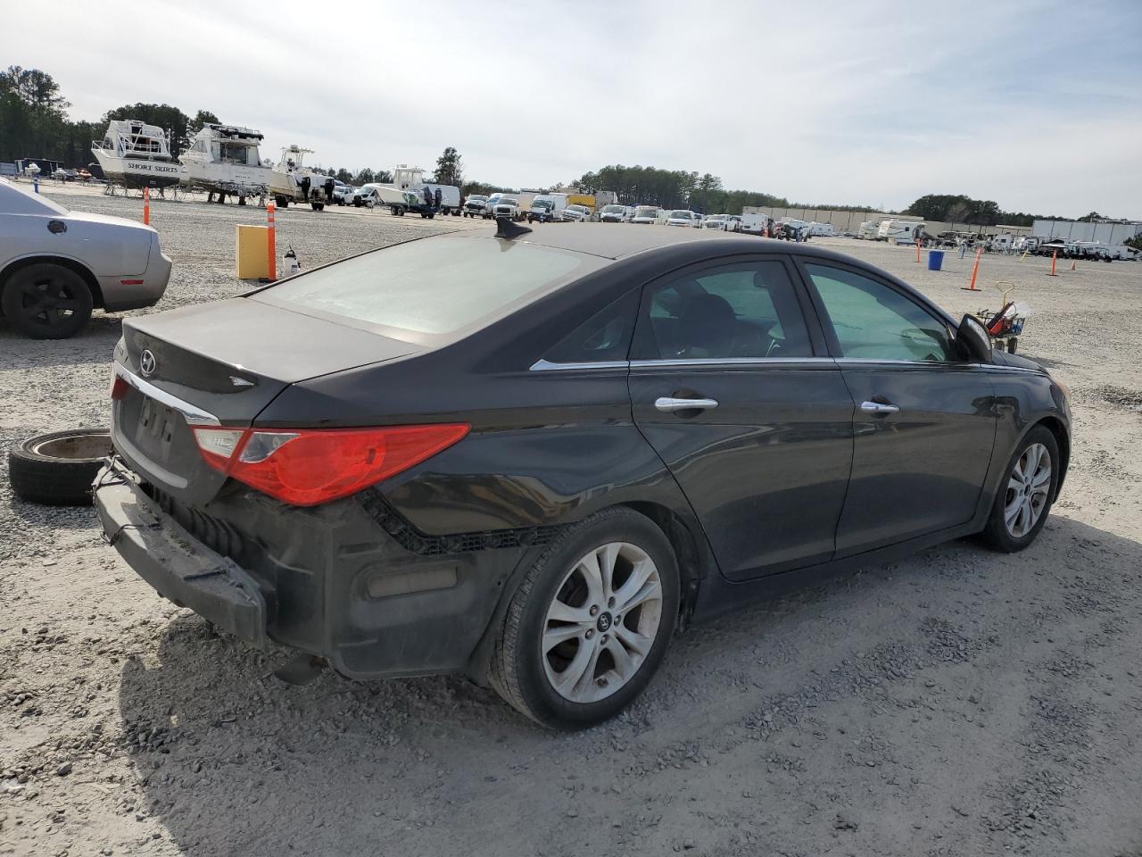 2011 Hyundai Sonata - Image 3