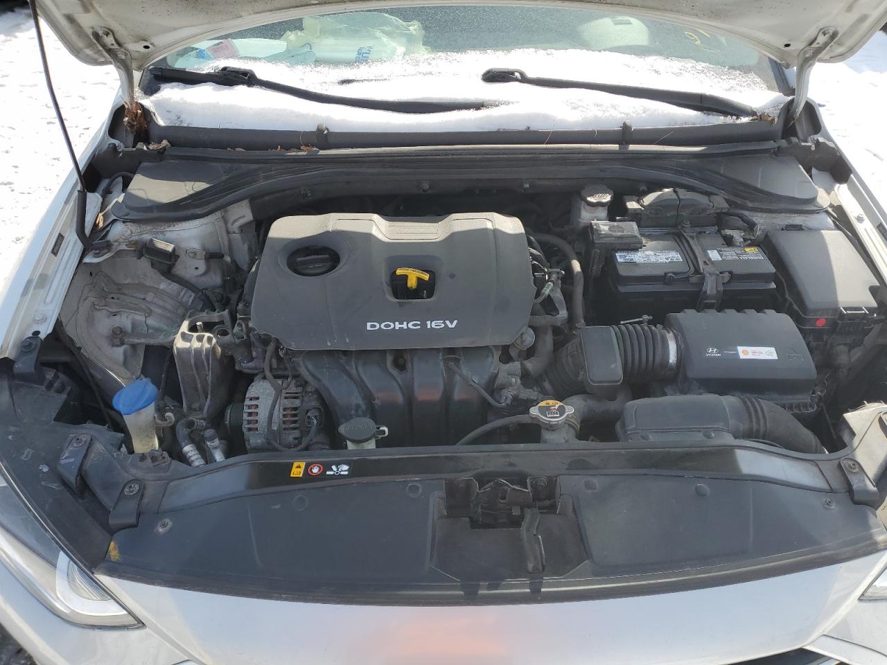 2017 Hyundai Elantra - Image 11