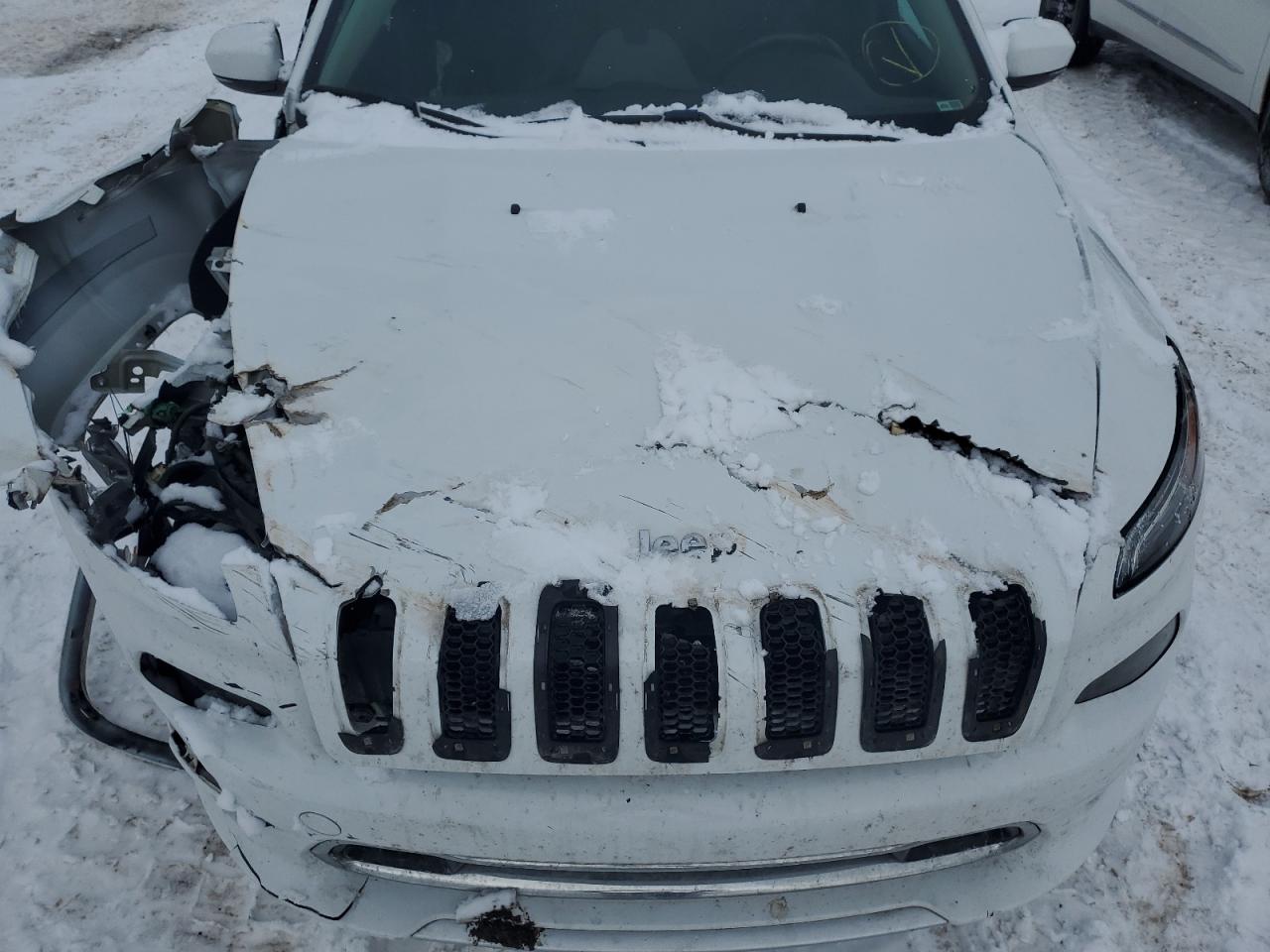 2017 Jeep Cherokee - Image 12