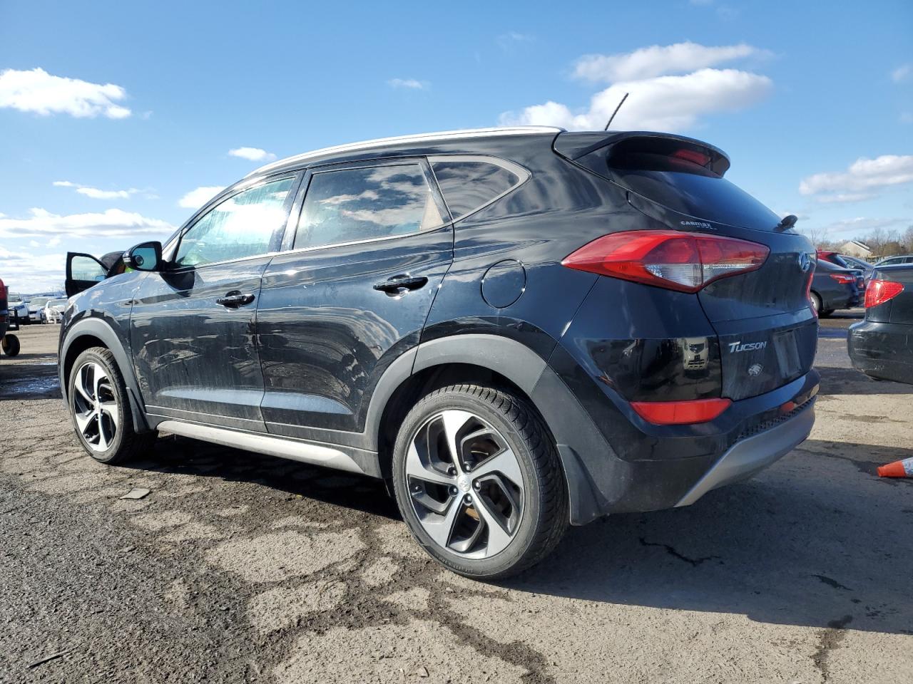 2017 Hyundai Tucson - Image 2