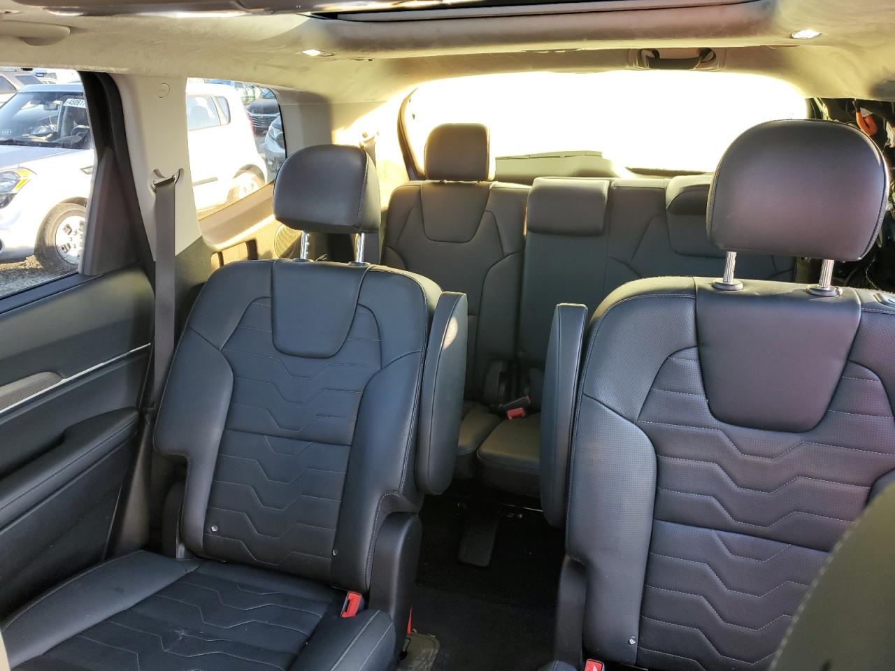 2022 Kia Telluride - Image 10
