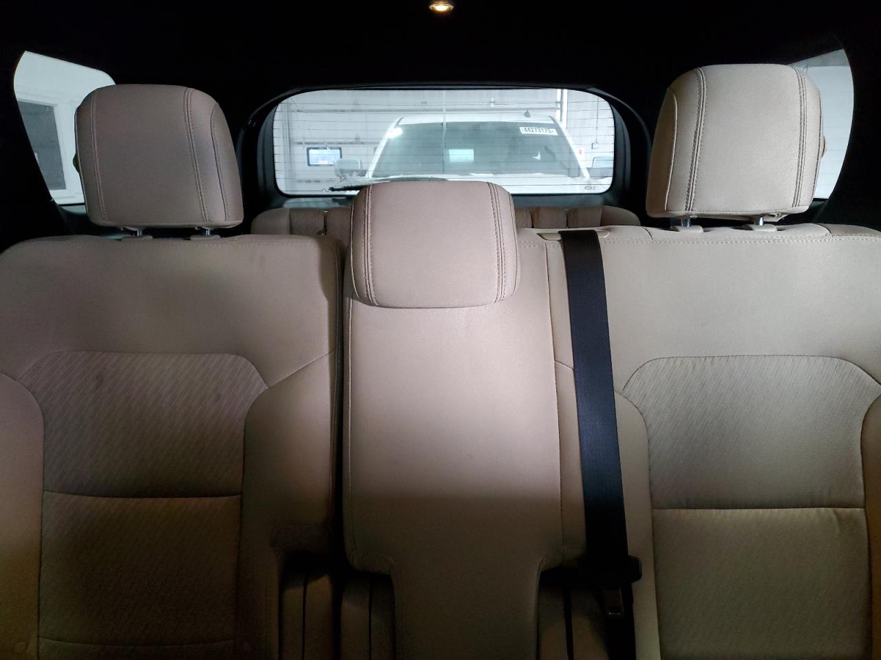 2016 Ford Explorer - Image 10