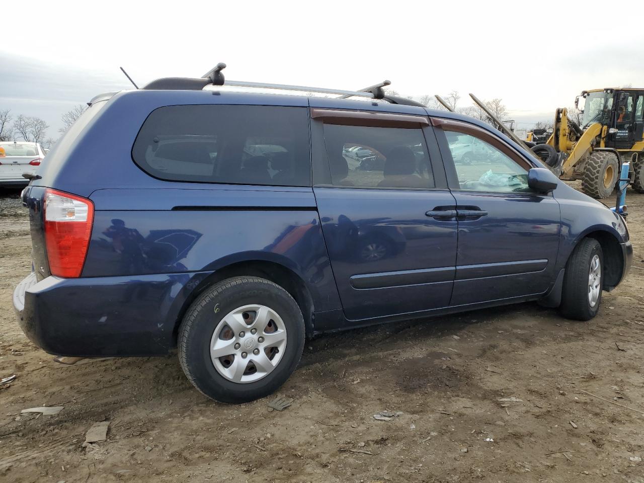 2009 Kia Sedona - Image 3