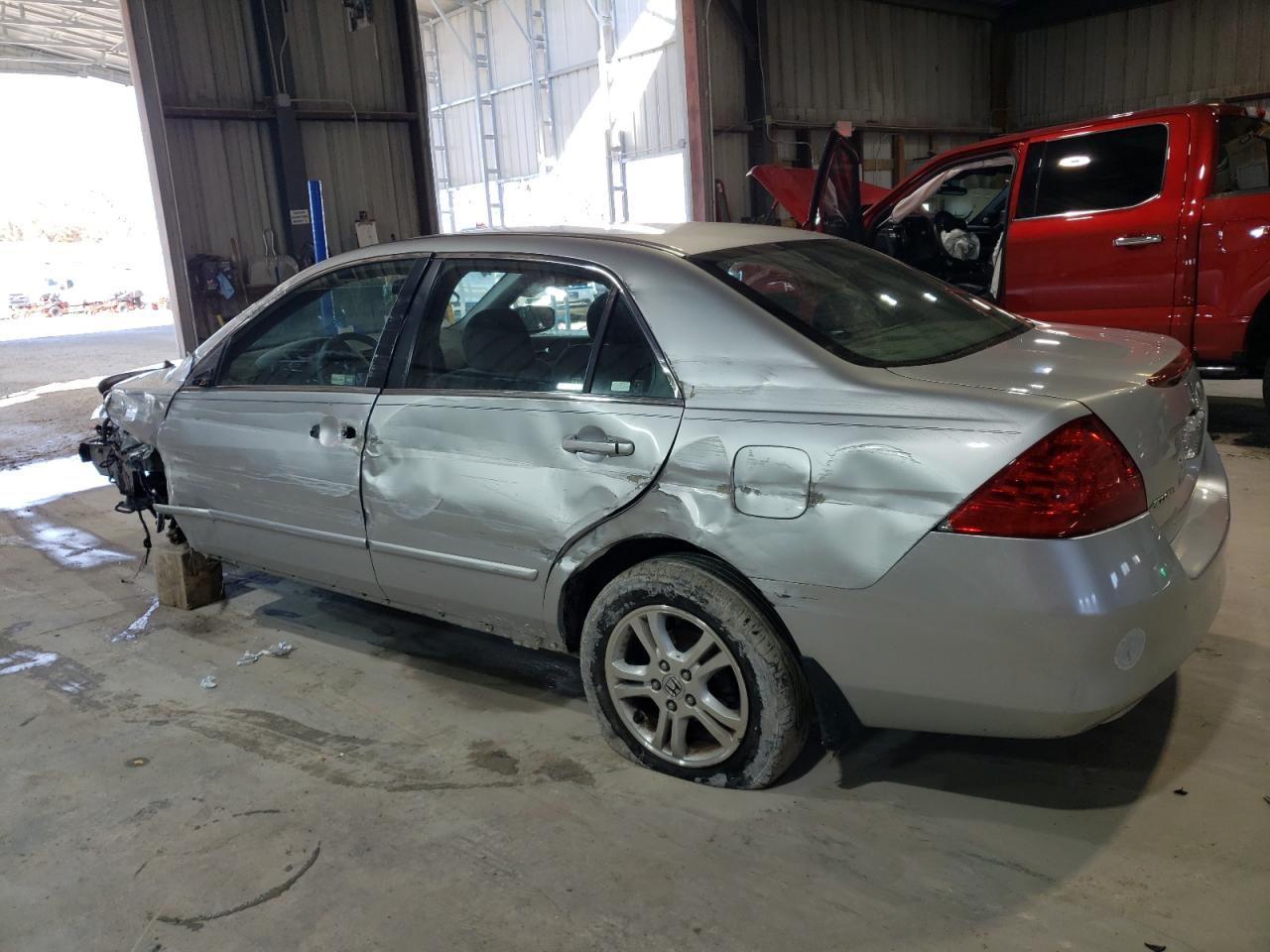 2007 Honda Accord - Image 2
