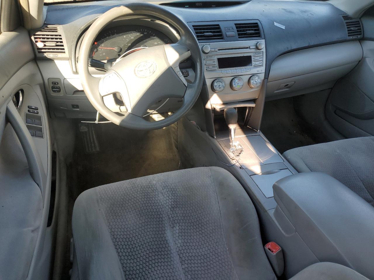 2010 Toyota Camry - Image 8