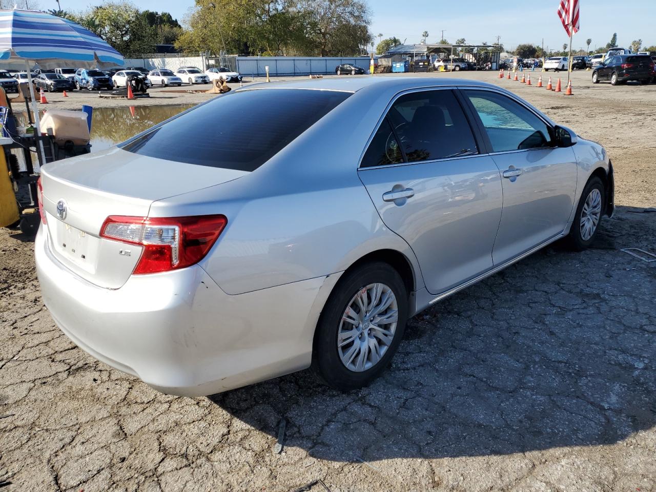 2014 Toyota Camry - Image 3