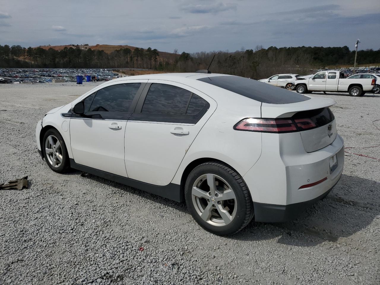 2015 Chevrolet Volt - Image 2