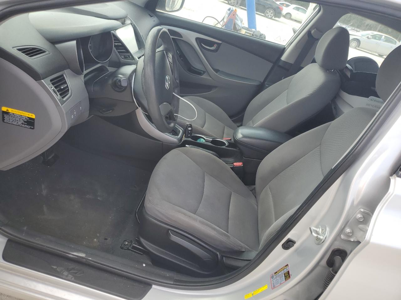 2015 Hyundai Elantra - Image 7