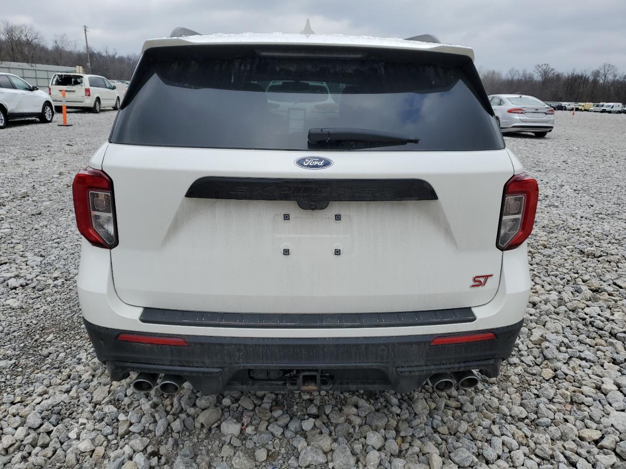 2022 Ford Explorer - Image 6
