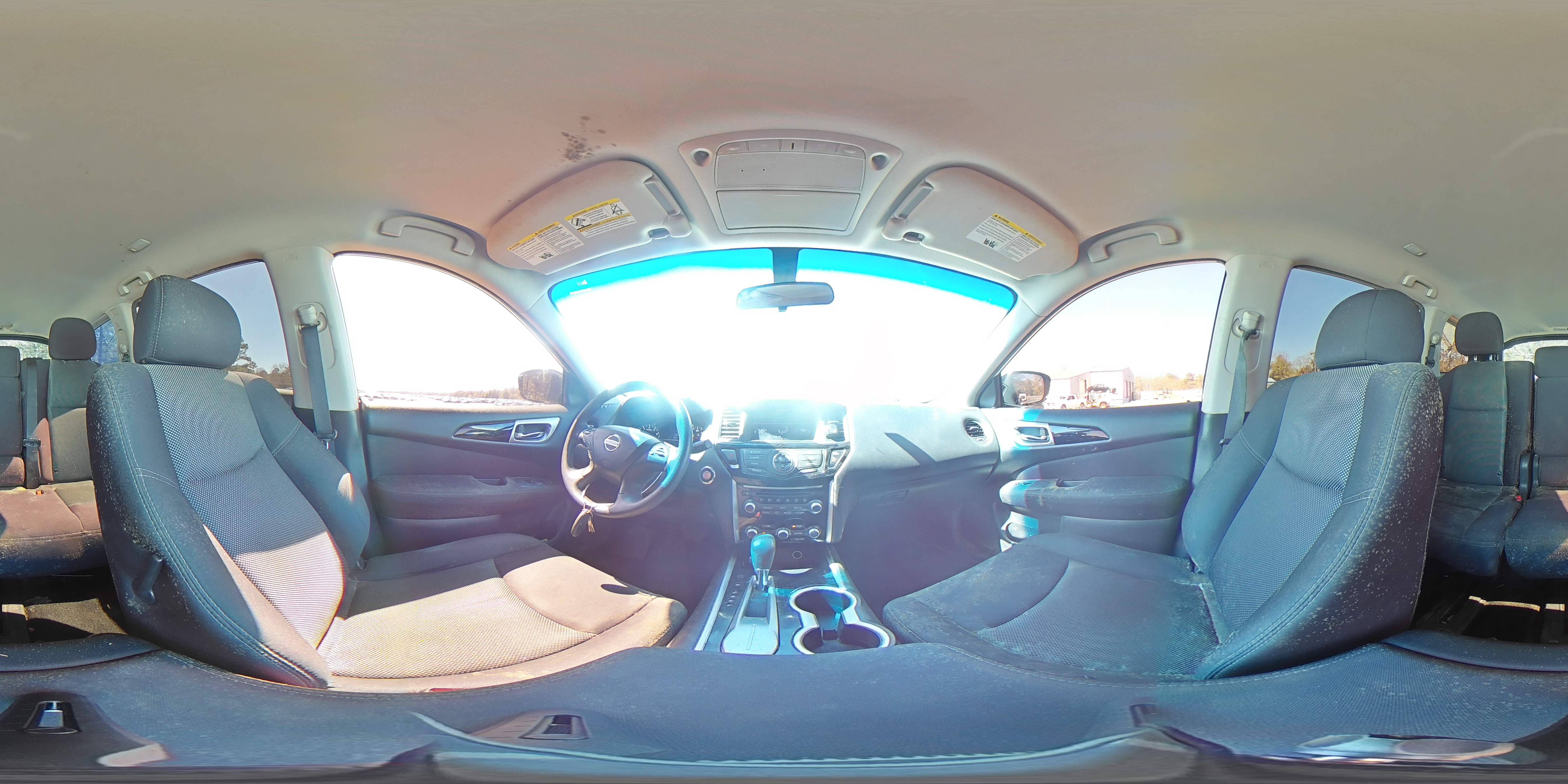 2017 Nissan Pathfinder - Image 15