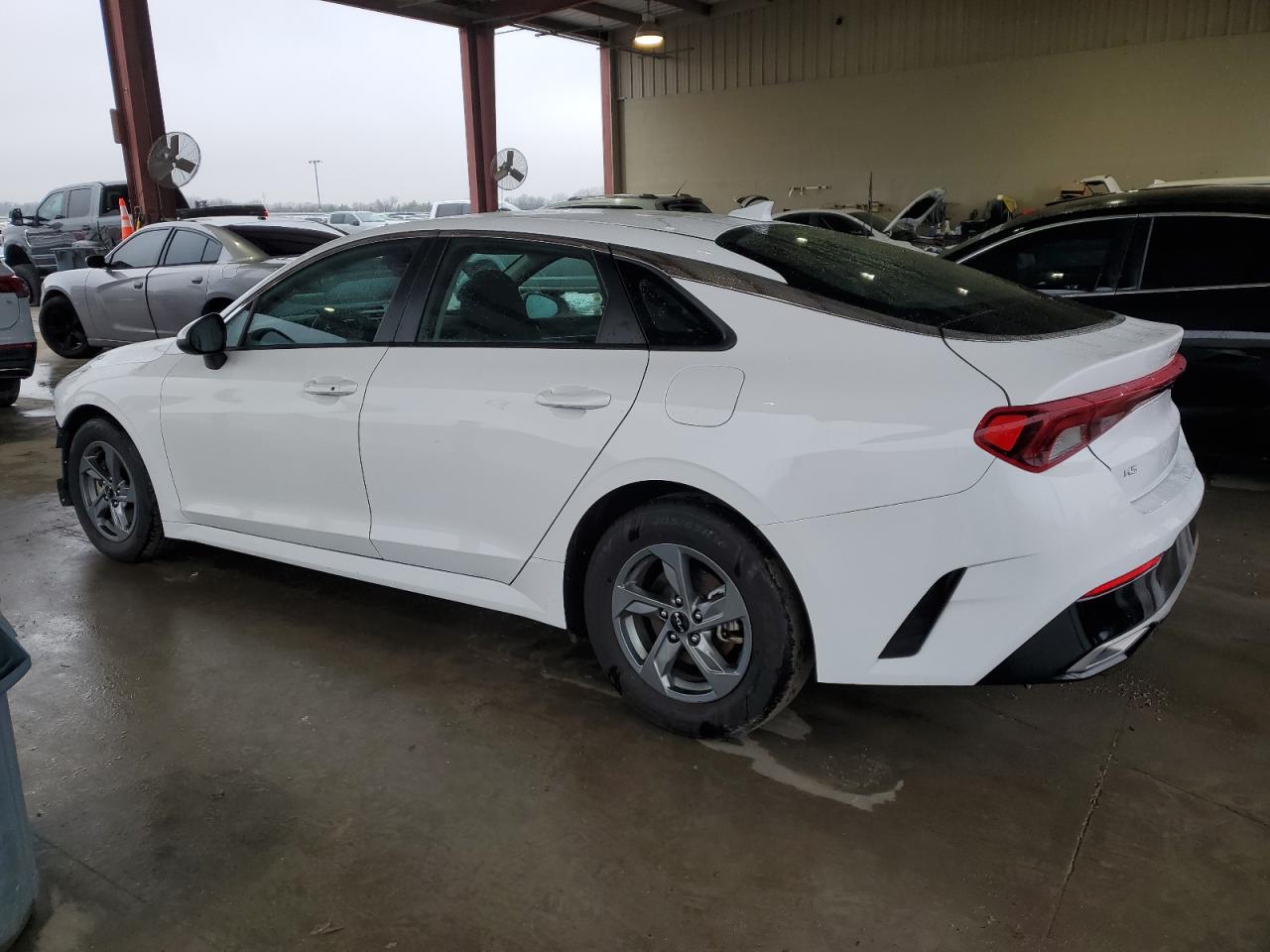 2023 Kia K5 - Image 2