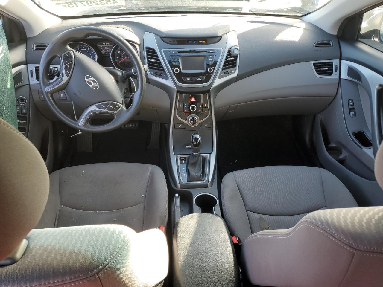 2014 Hyundai Elantra - Image 8