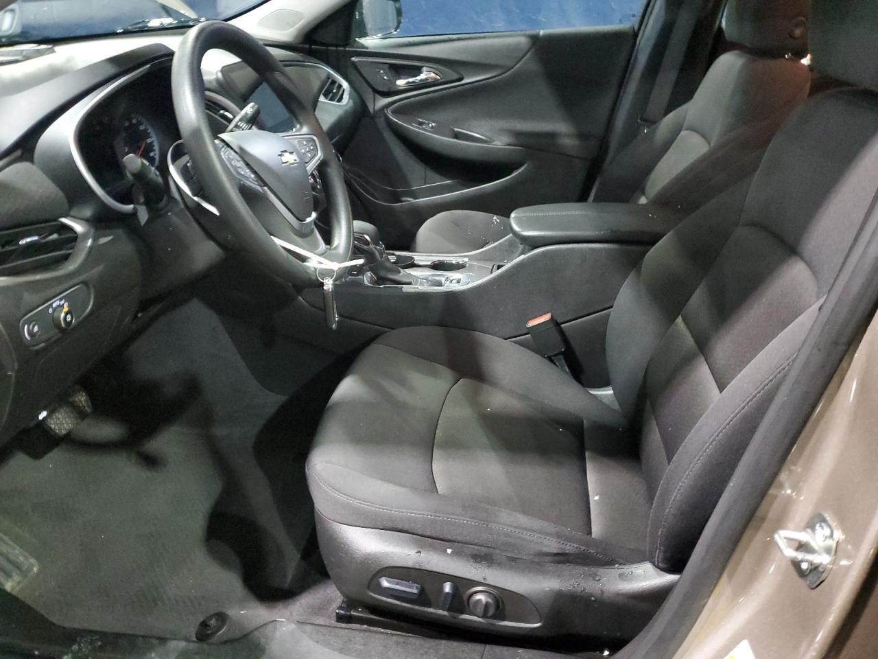 2023 Chevrolet Malibu - Image 7