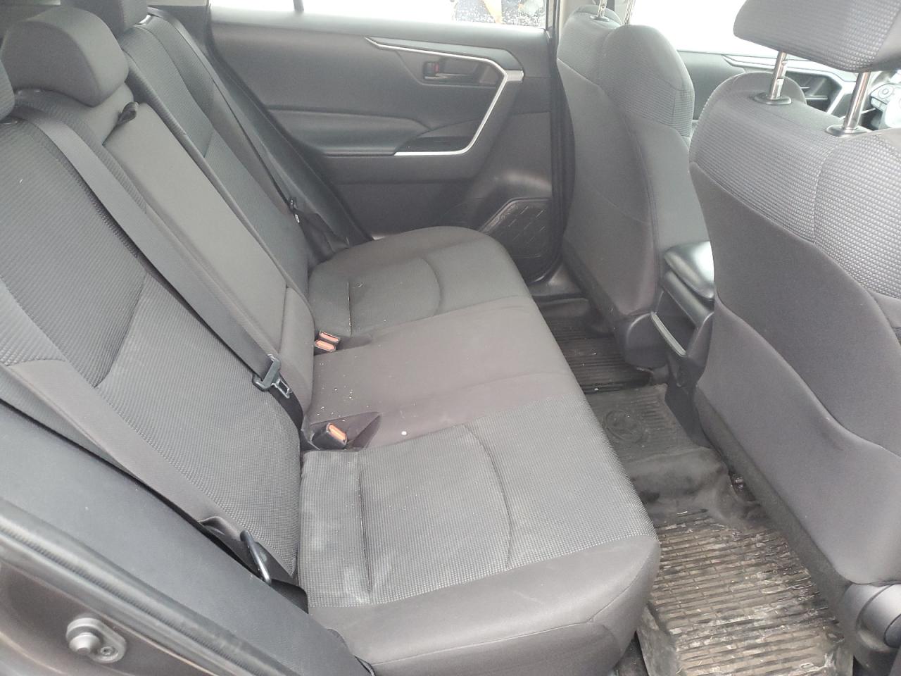 2021 Toyota RAV 4 - Image 11