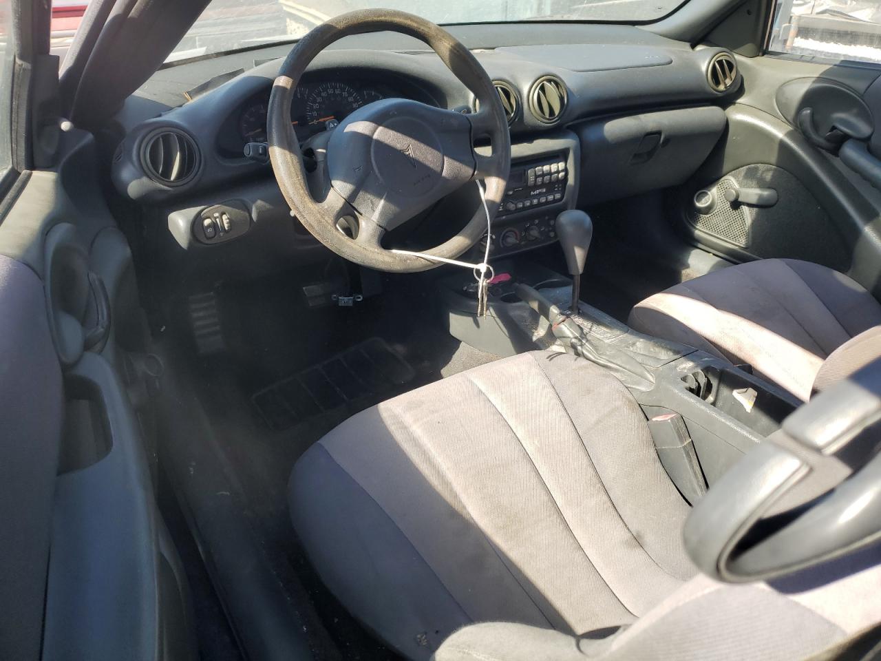 2004 Pontiac Sunfire - Image 8