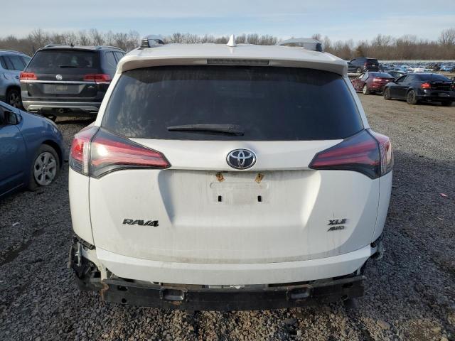  TOYOTA RAV4 2018 White