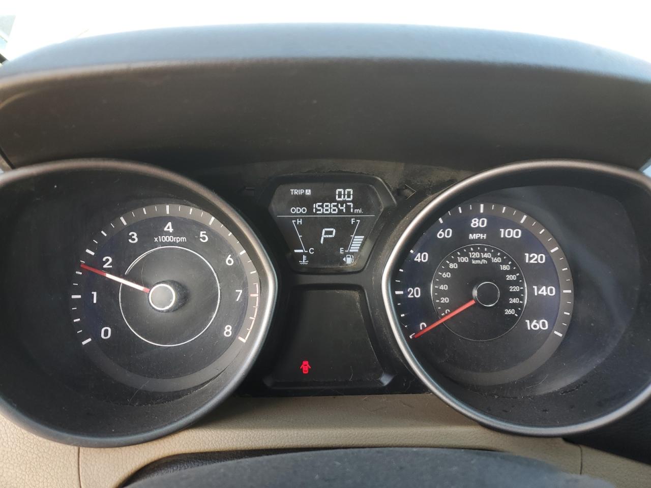 2013 Hyundai Elantra - Image 9