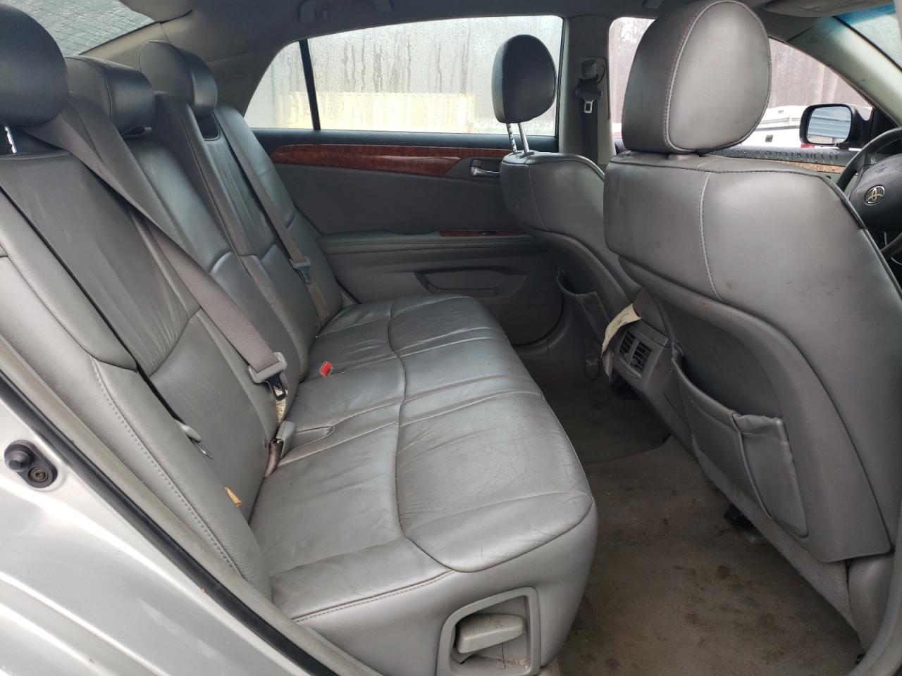 2006 Toyota Avalon - Image 10