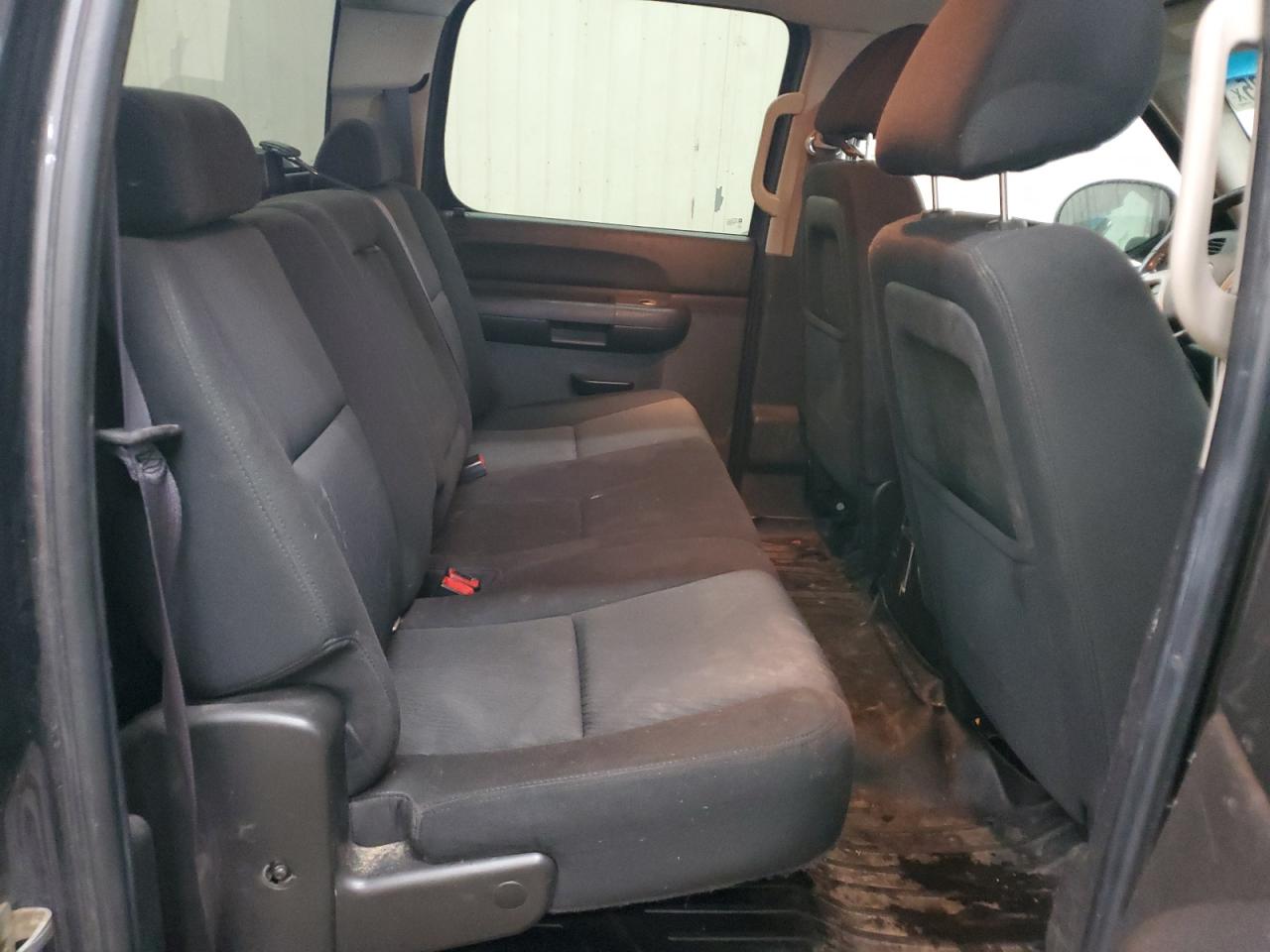 2011 GMC Sierra - Image 10