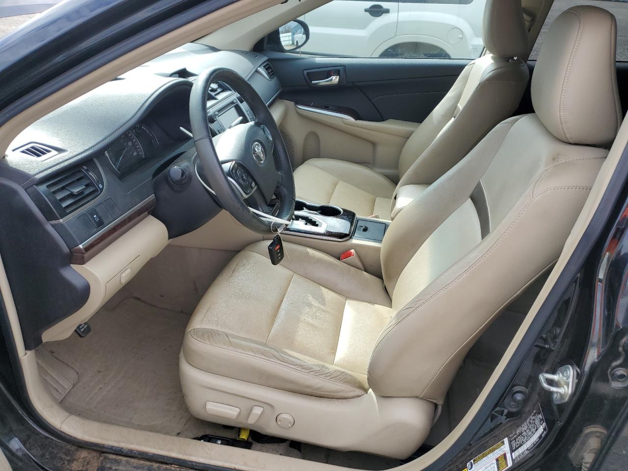2014 Toyota Camry - Image 7