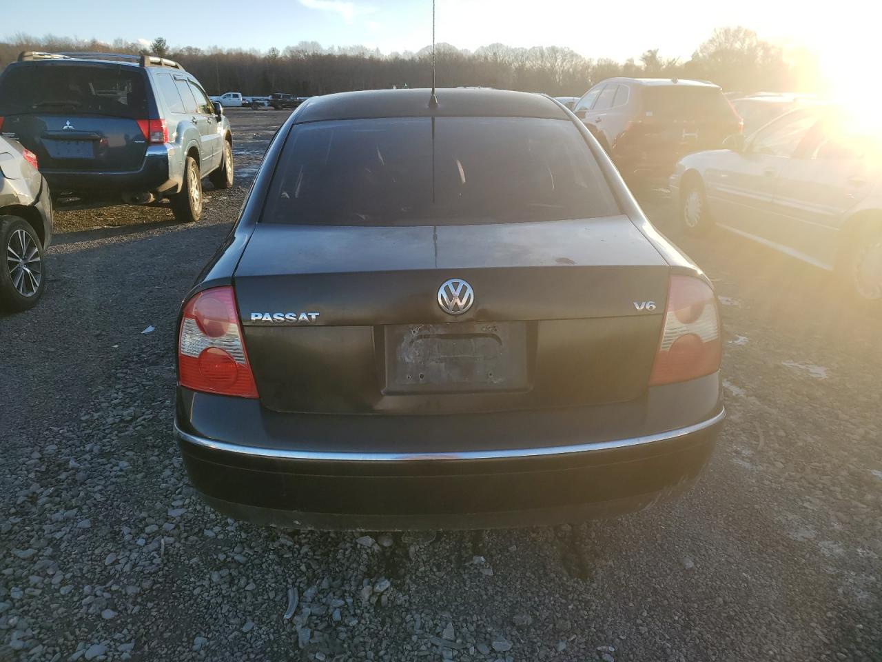 2003 Volkswagen Passat - Image 6