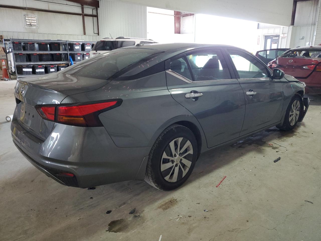 2020 Nissan Altima - Image 3