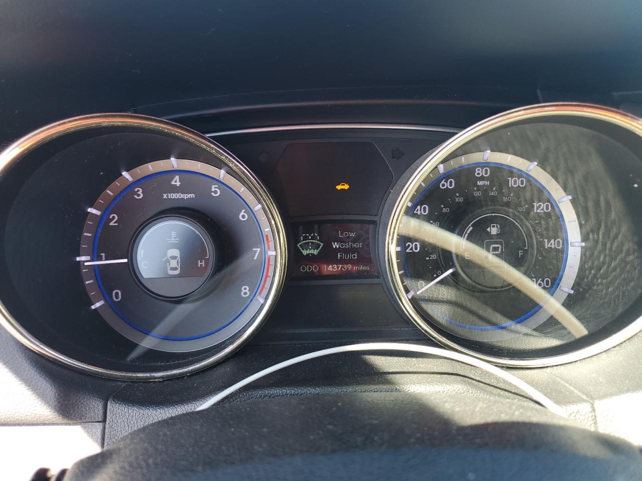 2012 Hyundai Sonata - Image 9