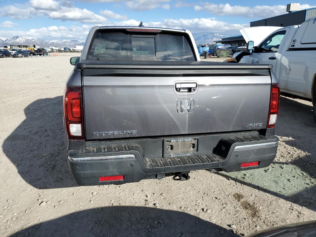 2019 Honda Ridgeline - Image 6