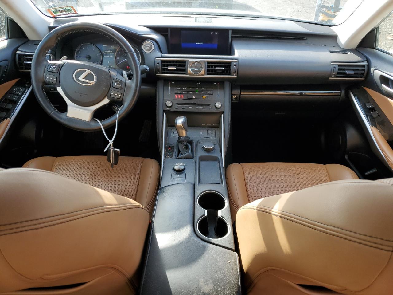 2018 Lexus IS - Image 8