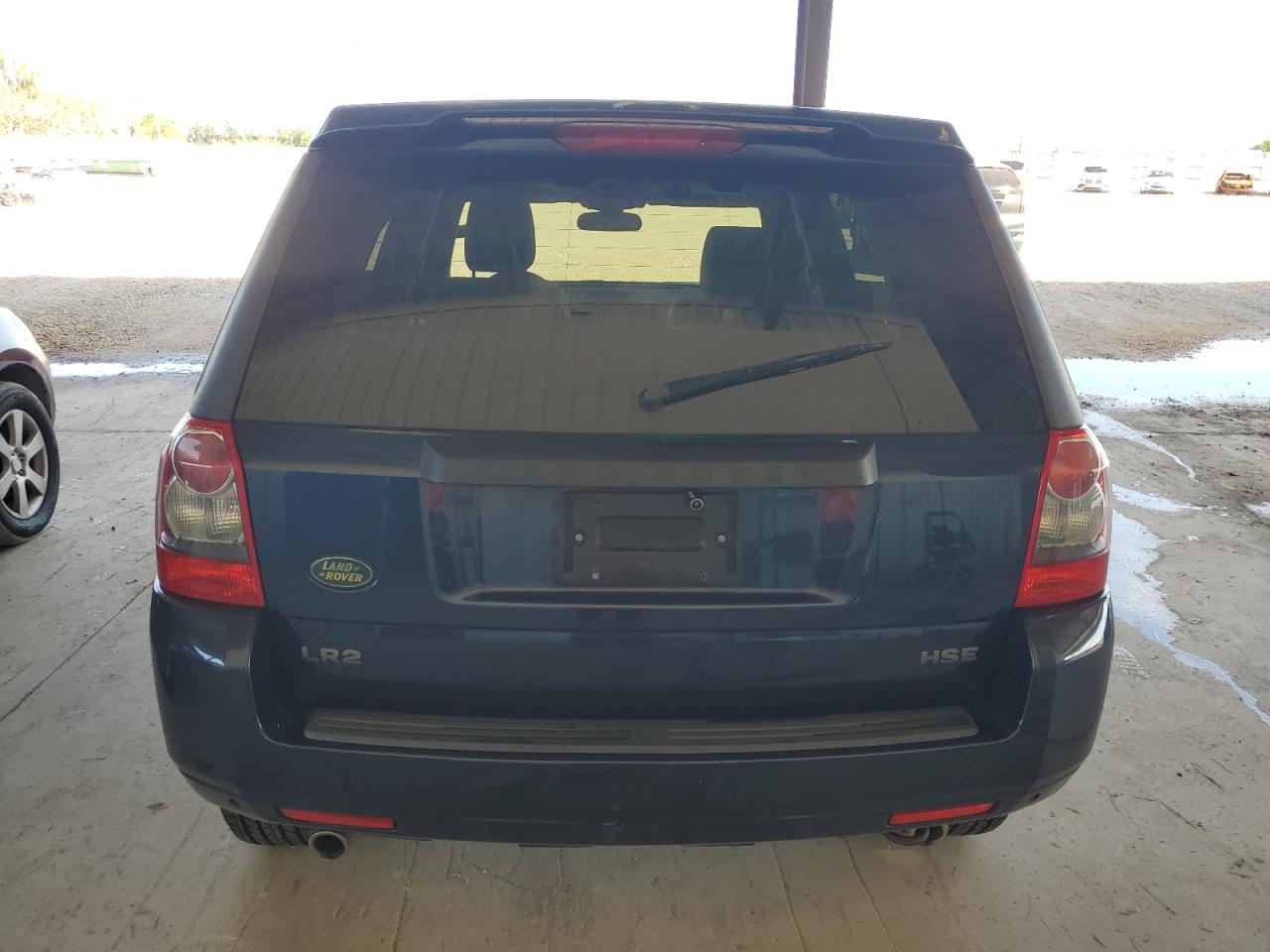 2010 Land Rover LR2 - Image 6