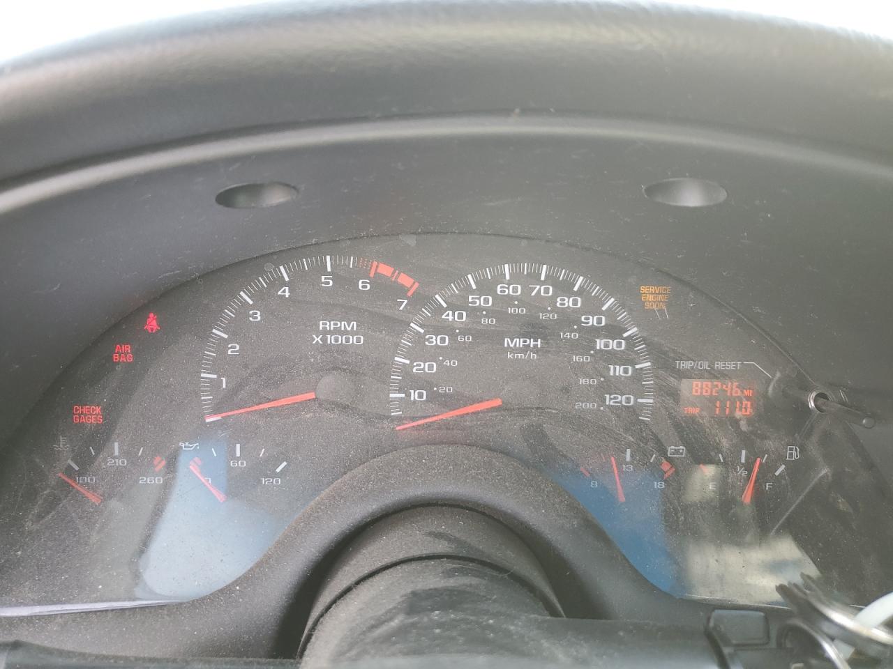 2002 Chevrolet Camaro - Image 9