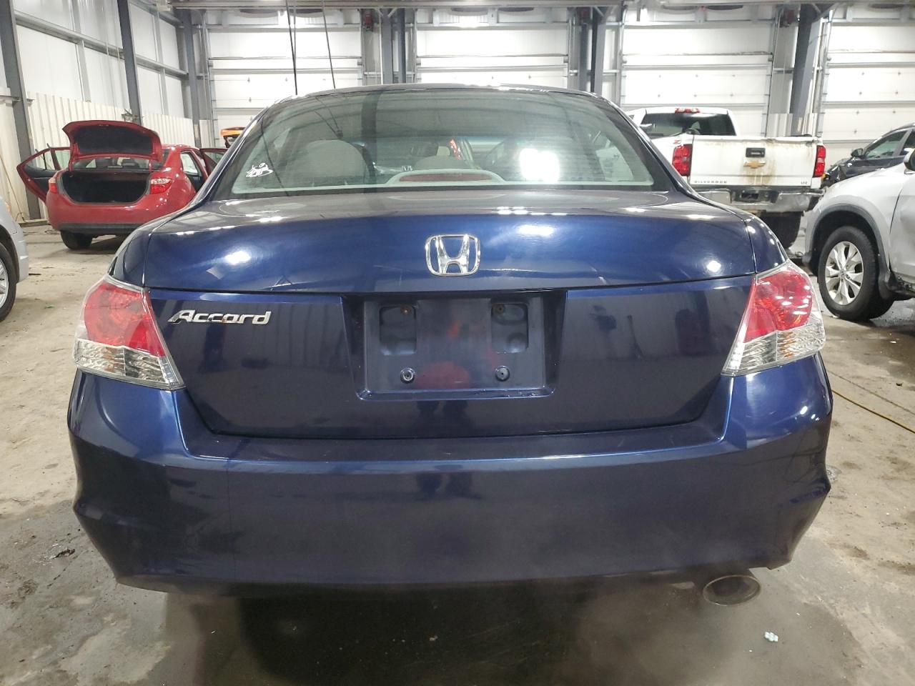 2009 Honda Accord - Image 6