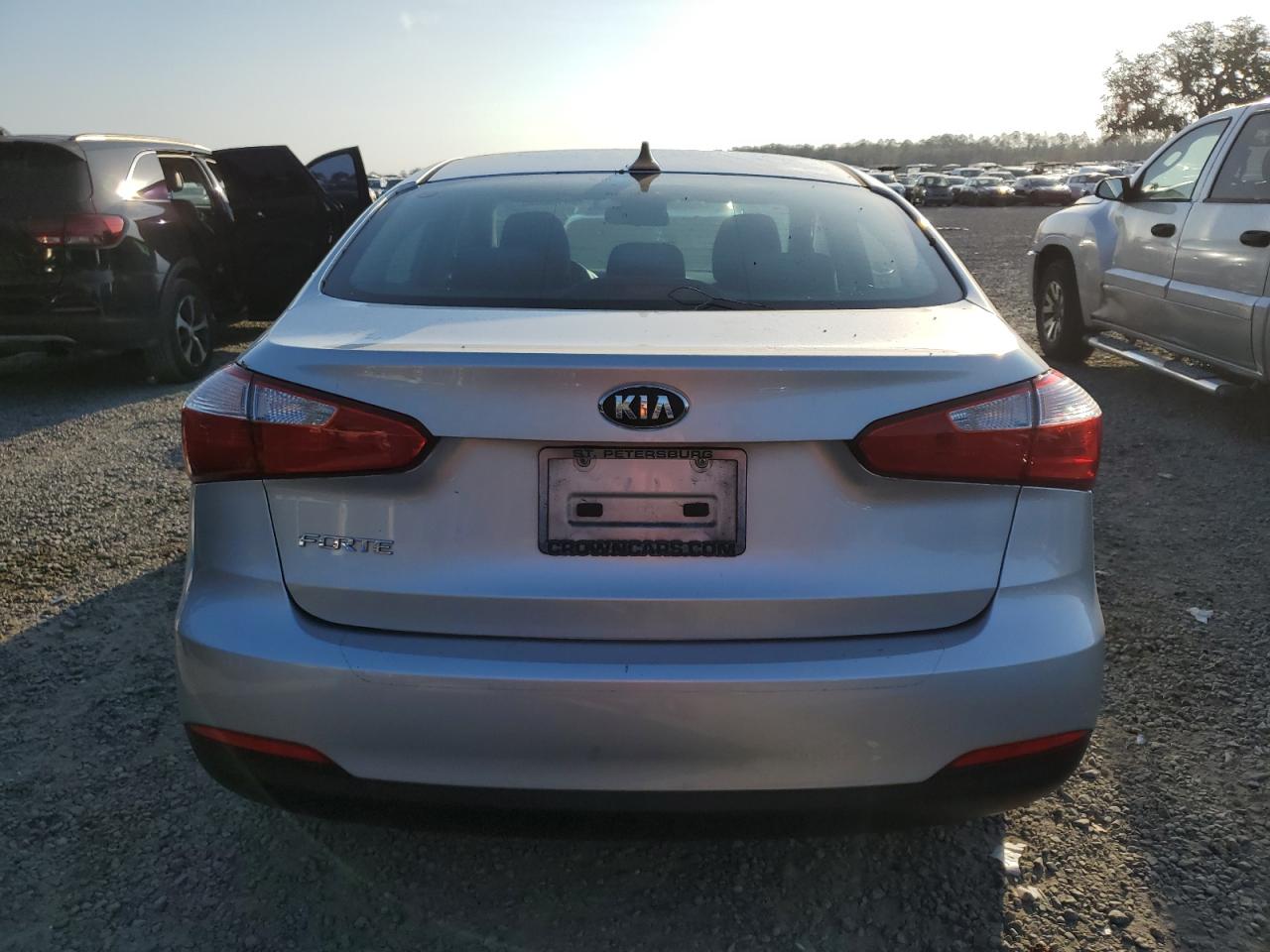 2014 Kia Forte - Image 6
