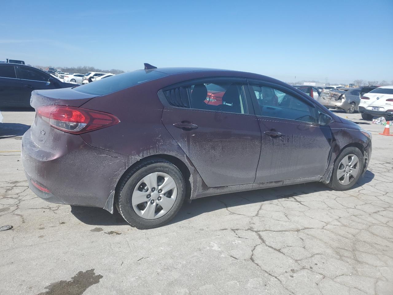 2017 Kia Forte - Image 3