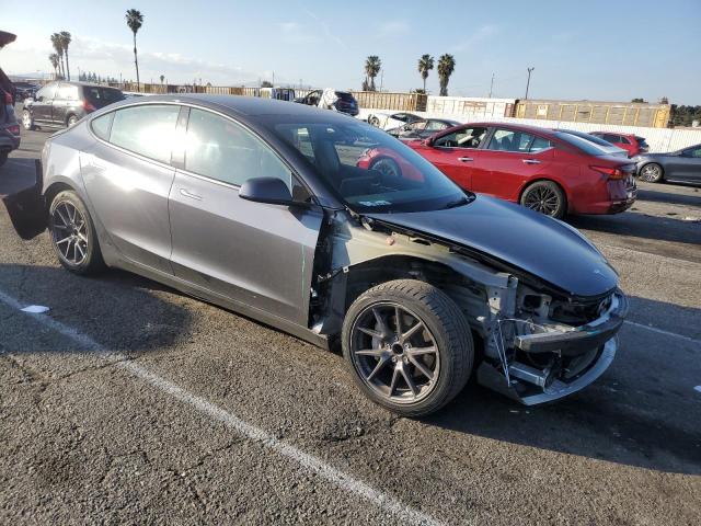  TESLA MODEL 3 2023 Серебристый